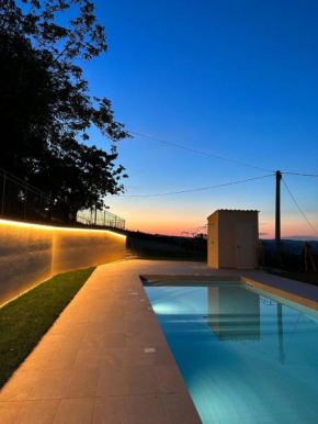 Villa lussuosa con piscina e giardino 350m2
